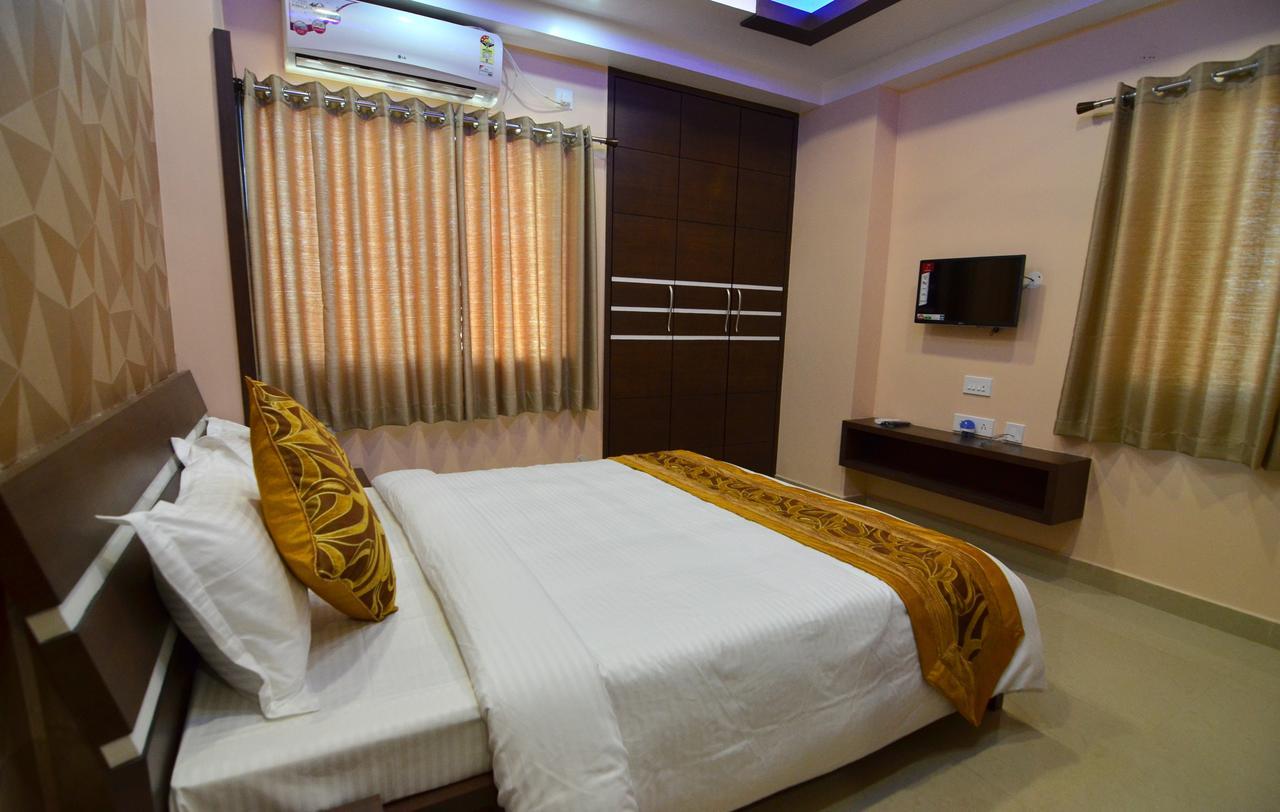 Hotel Tulip Residency Dibrugarh Exterior foto